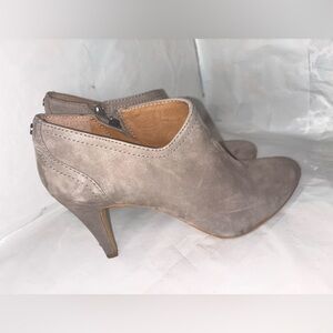 Vince Camuto Vala Taupe Heeled Boots Size 9.5